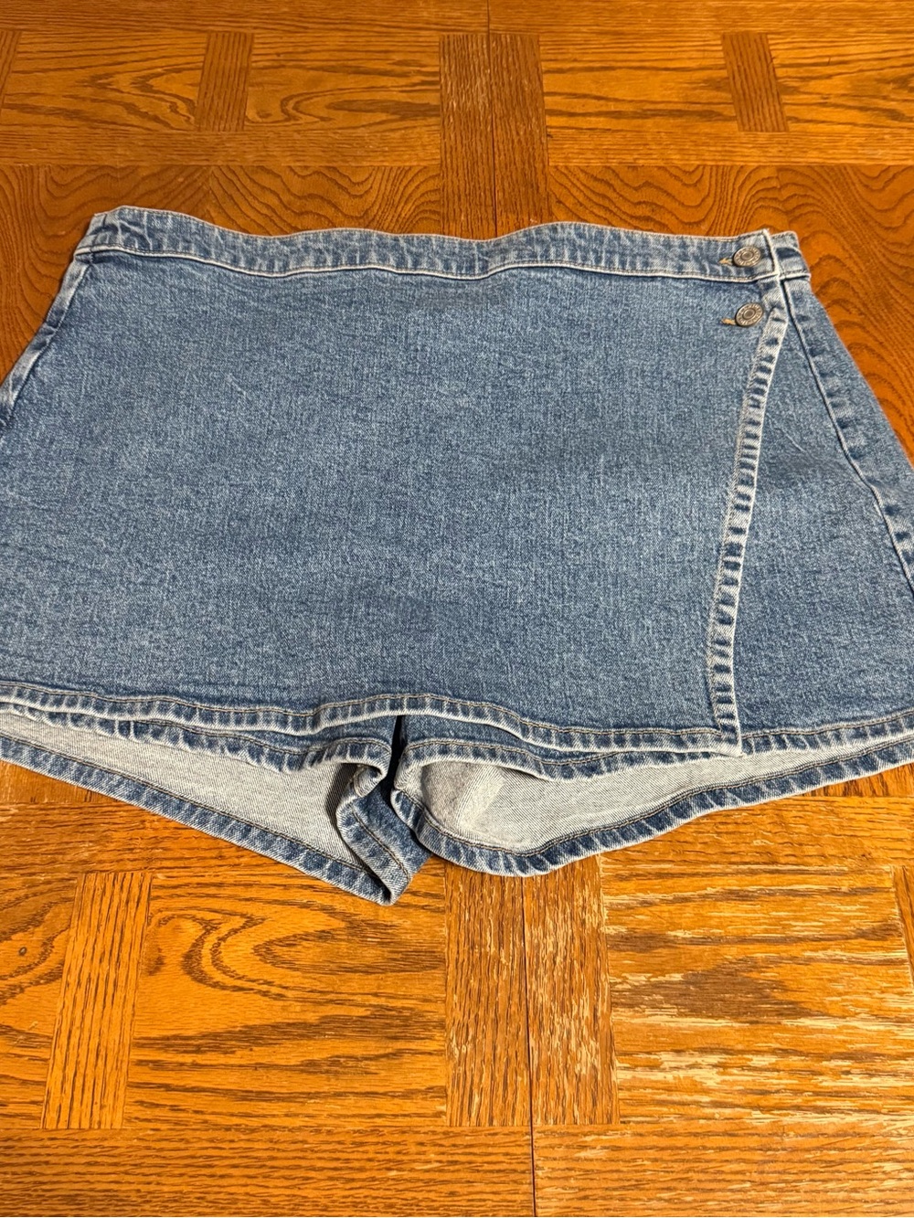 Torrid Wrap A-Line Denim Jean Skort in Blue Sz 14 NWT - Picture 3 of 15